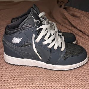 Nike air Jordan 1  youth